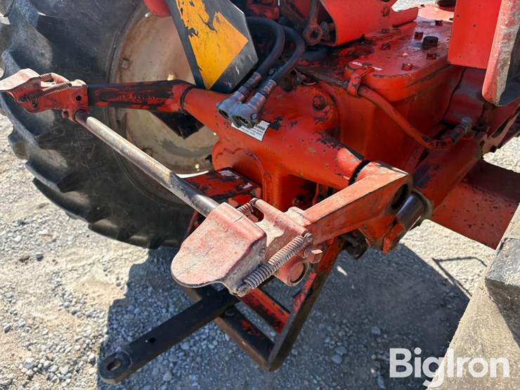 1962-allis-chalmers-d19-image-9