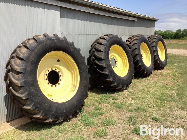 john-deere-4830-image-10