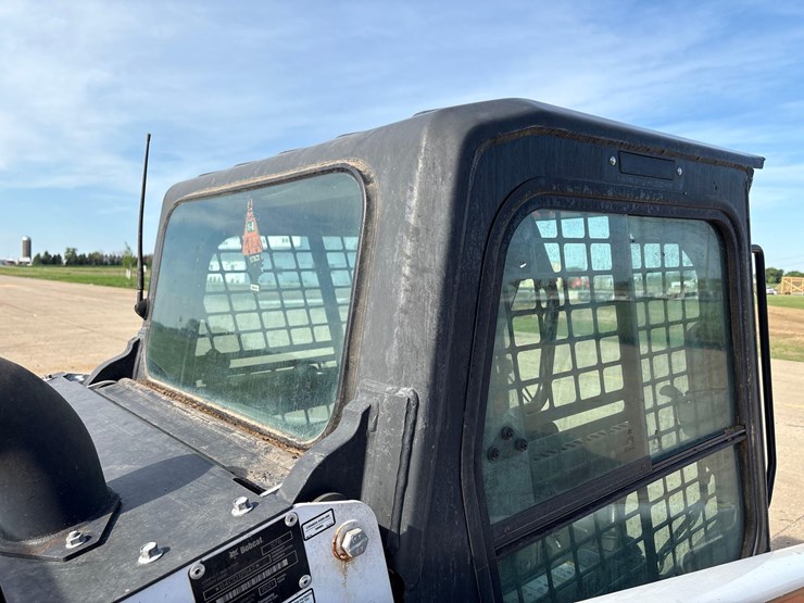 2021-bobcat-s76-image-14