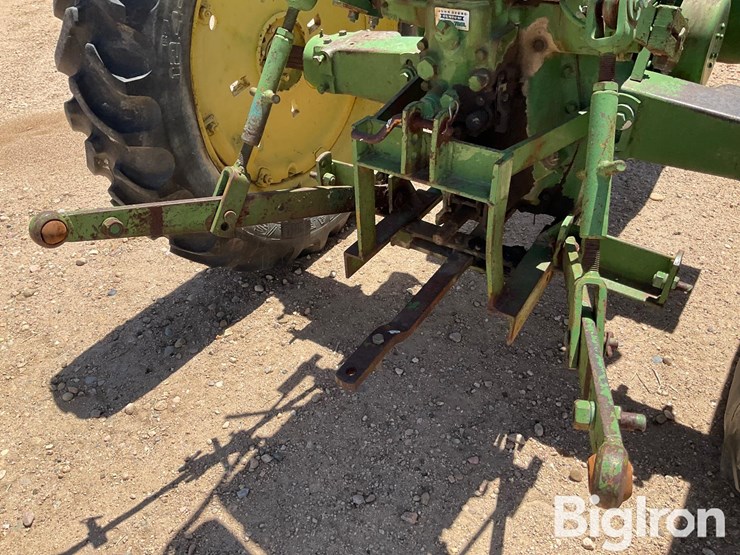1951-john-deere-model-a-image-11