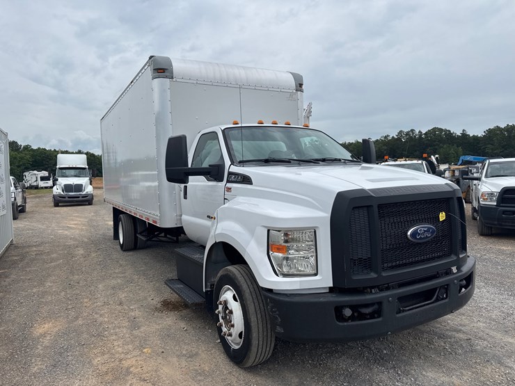 2016-ford-f650-image-4