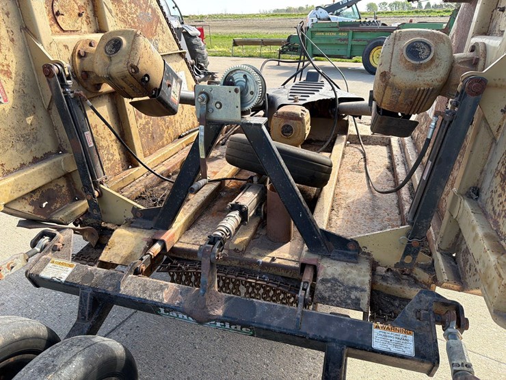 land-pride-16ft-bat-wing-mower-image-17