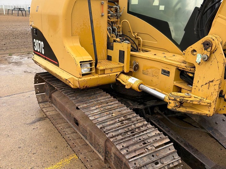 caterpillar-307c-image-32