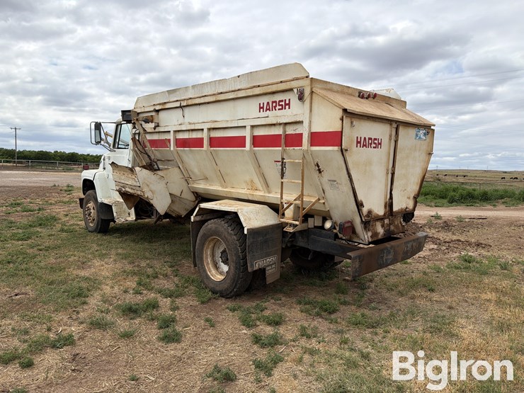 1992-ford-8000-image-7