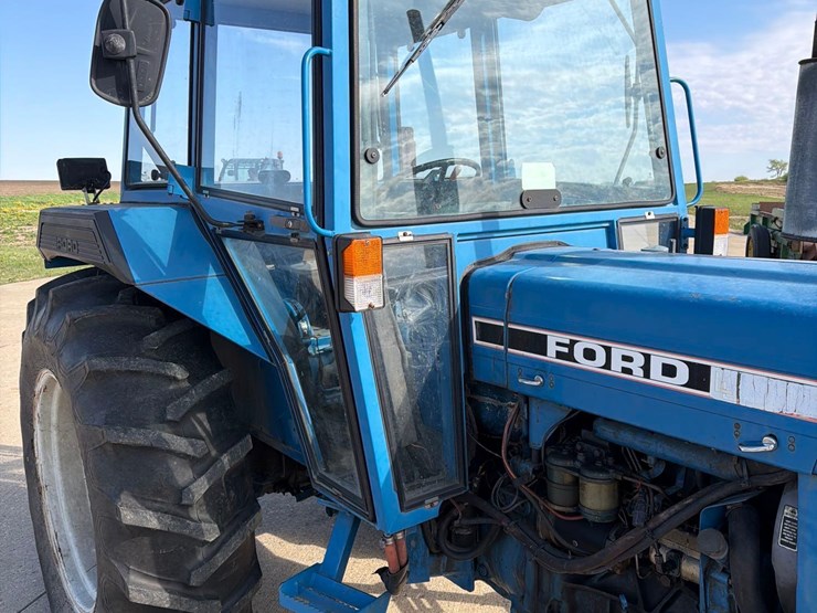 ford-4610-image-11