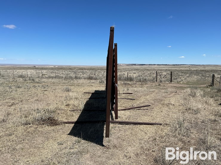 portable-free-standing-wind-break-panels-image-4