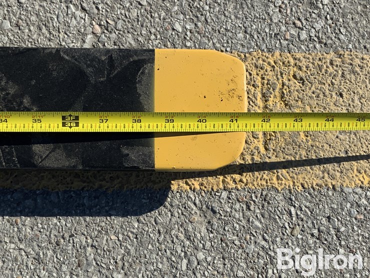 caterpillar-gc25k-image-16