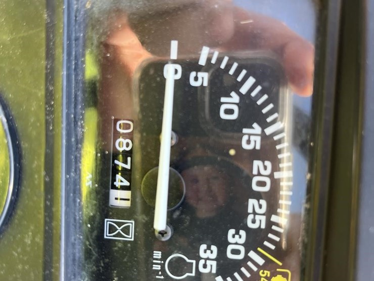 2009-john-deere-2305-image-8