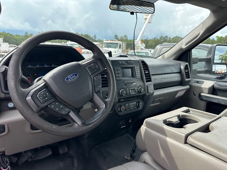 2018-ford-f550-image-6