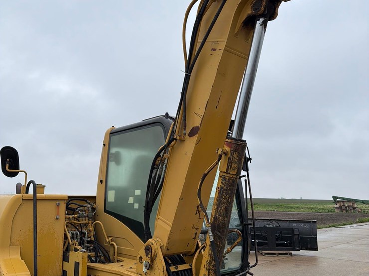 caterpillar-307c-image-30