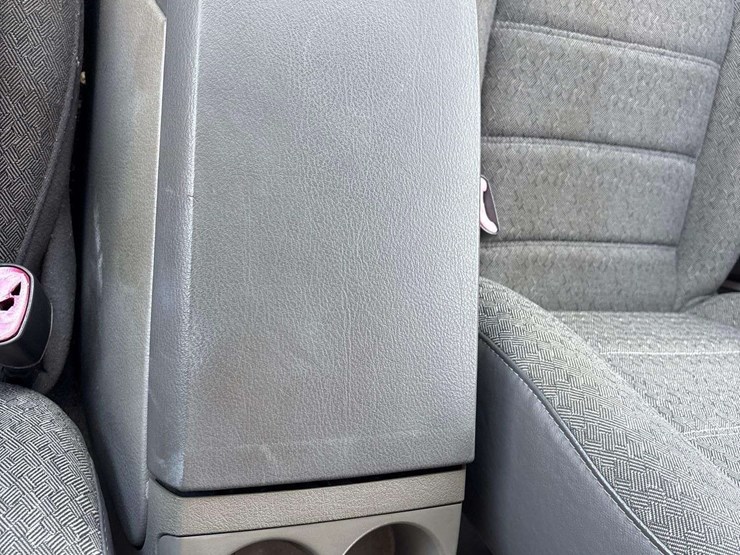2005-ford-explorer-image-17