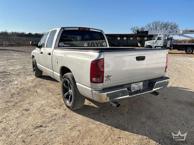 2003-dodge-ram-1500-image-2
