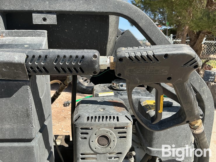 landa-mhc4-30324e/s-pressure-washer-image-12