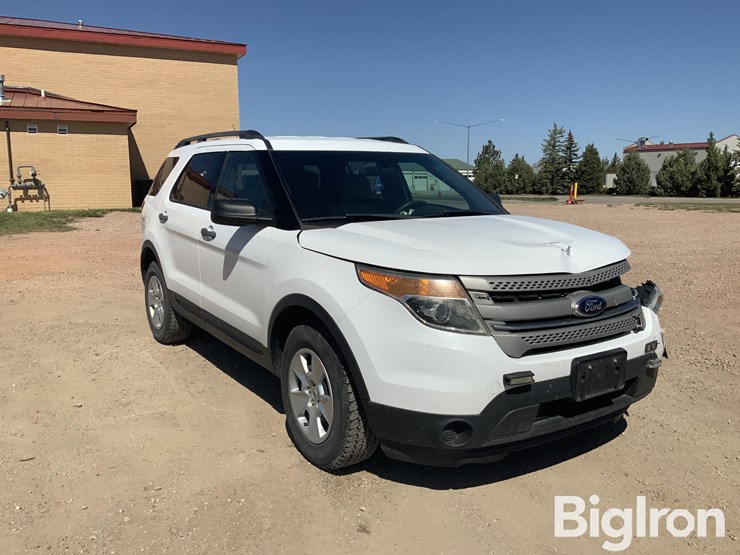 2014-ford-explorer-image-3
