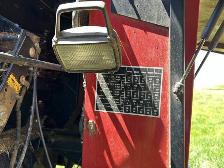 2001-new-holland-bb940s-image-23