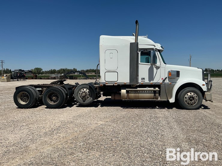 2012-freightliner-coronado-132-image-4
