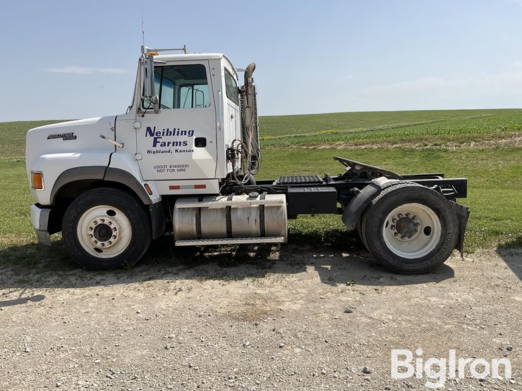 1992-ford-la9000-image-8