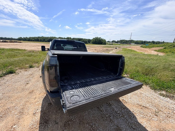 #24066-•-2011-chevrolet-silverado-pickup-truck-image-71