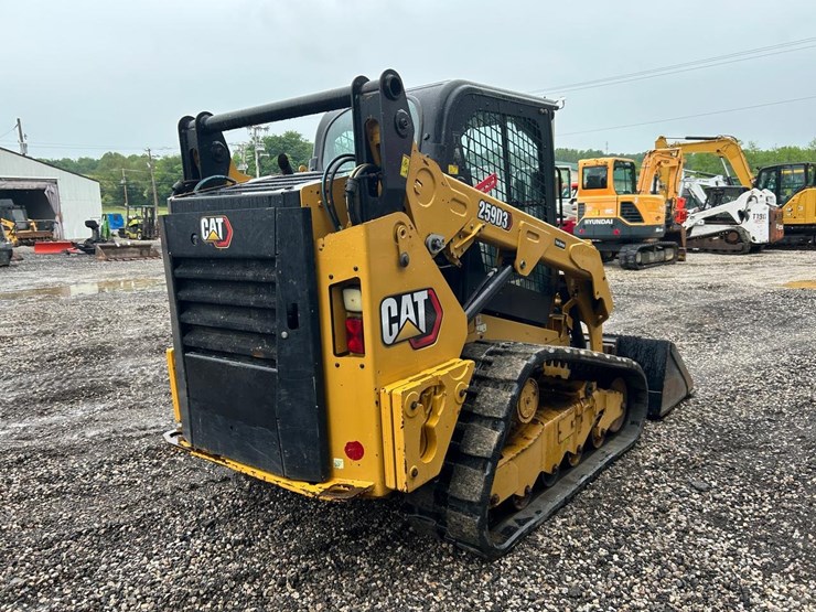 2022-caterpillar-259d3-image-4