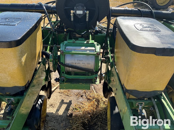 john-deere-7300-image-14