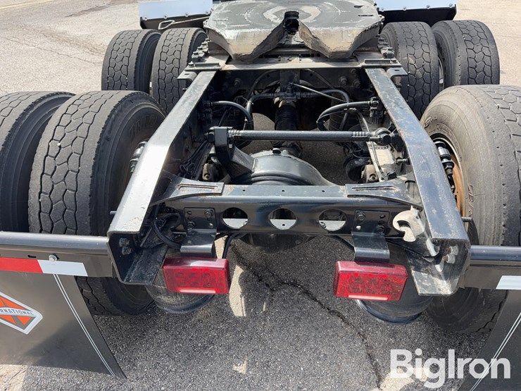 2016-international-prostar-image-9