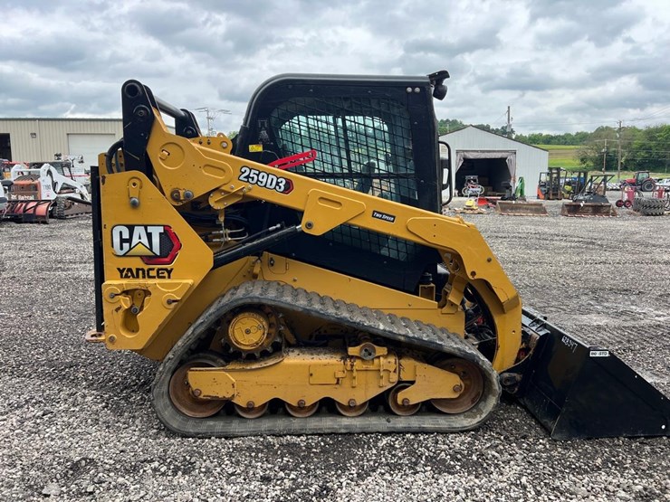 2021-caterpillar-259d3-image-7