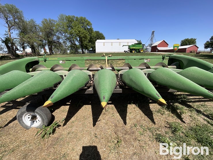 john-deere-608c-image-2