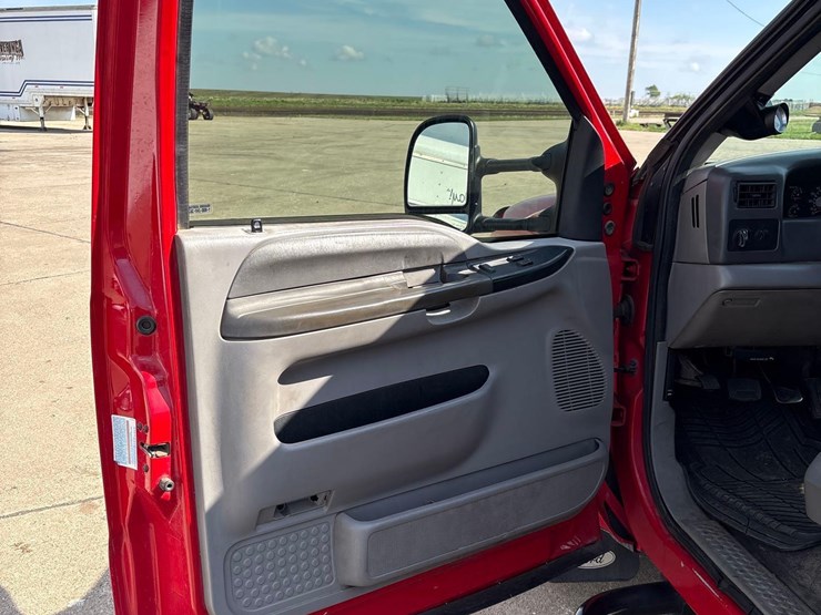 2000-ford-f350-image-29