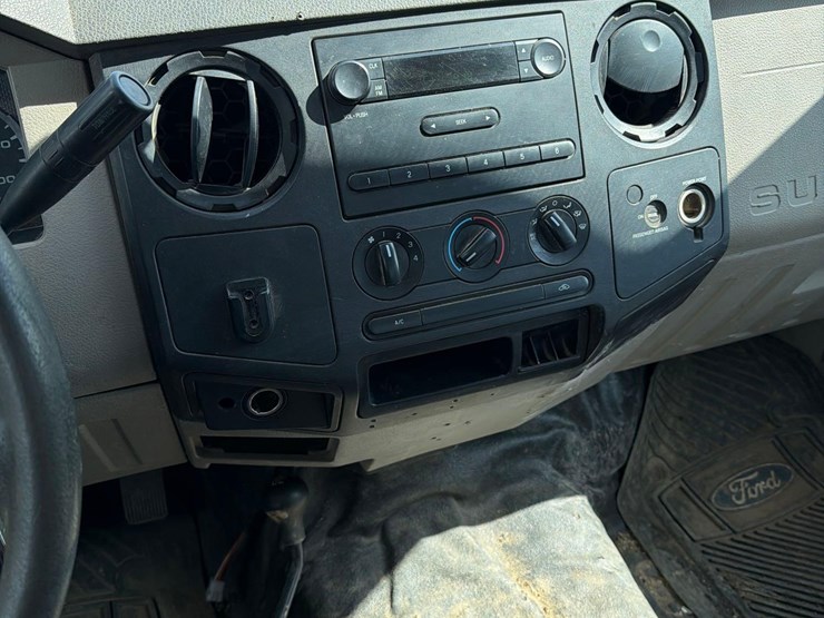 2008-ford-f250-image-39