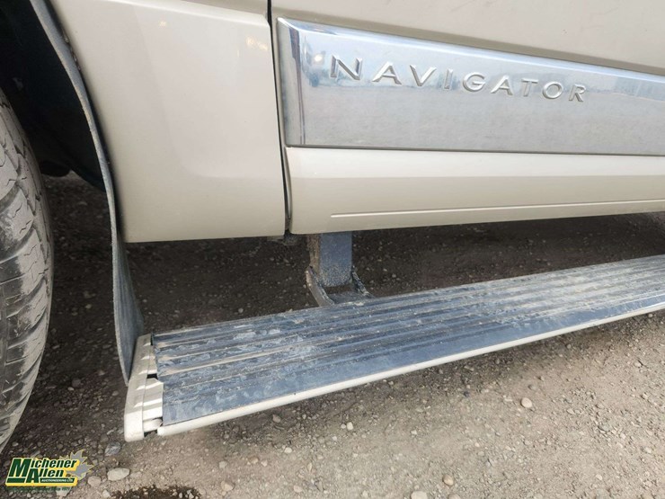 2008-lincoln-navigator-image-47