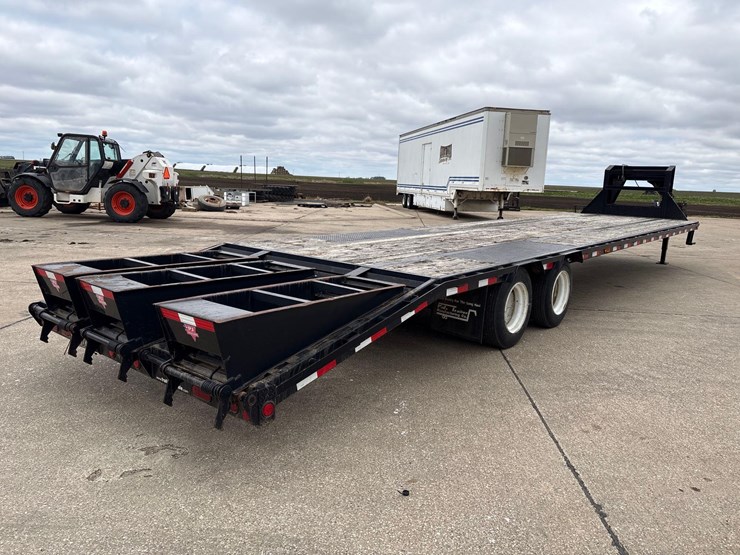2010-97”-x-36’-pj-trailers-gooseneck-deck-over-trailer-image-4