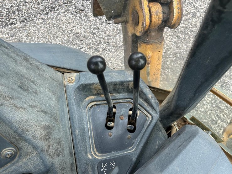 deere-310sl-image-32