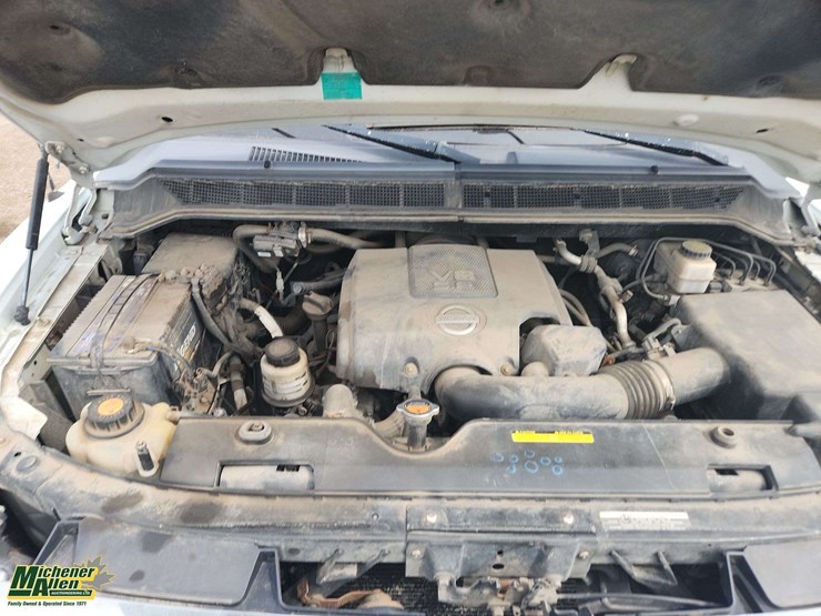 2013-nissan-titan-image-27