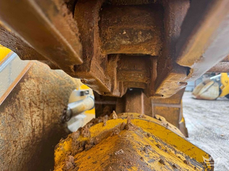 2021-deere-850l-wlt-image-57