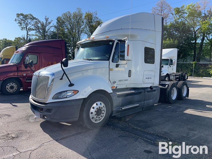 2016-international-prostar-image-1
