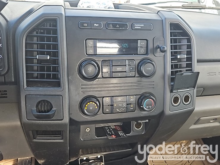 ford-f350-xl-image-20