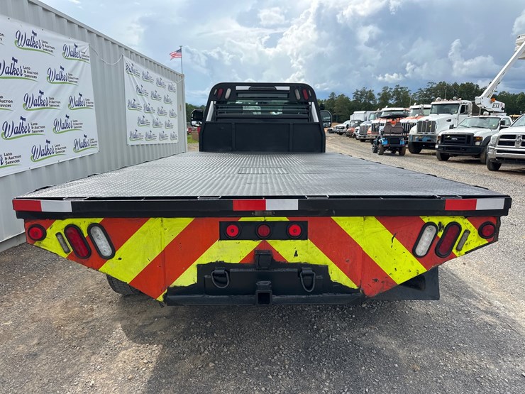 2018-ford-f550-image-8