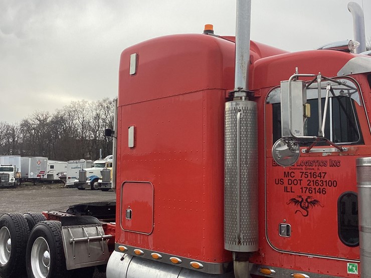 1999-peterbilt-379-image-16