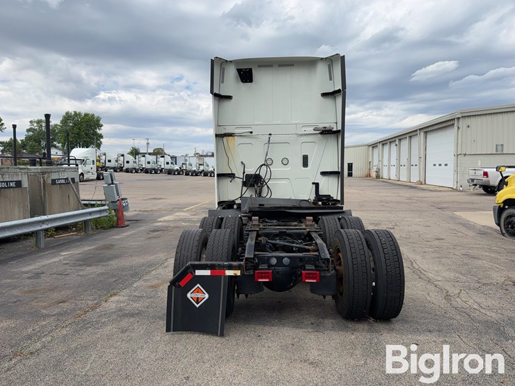 2015-international-prostar-image-6