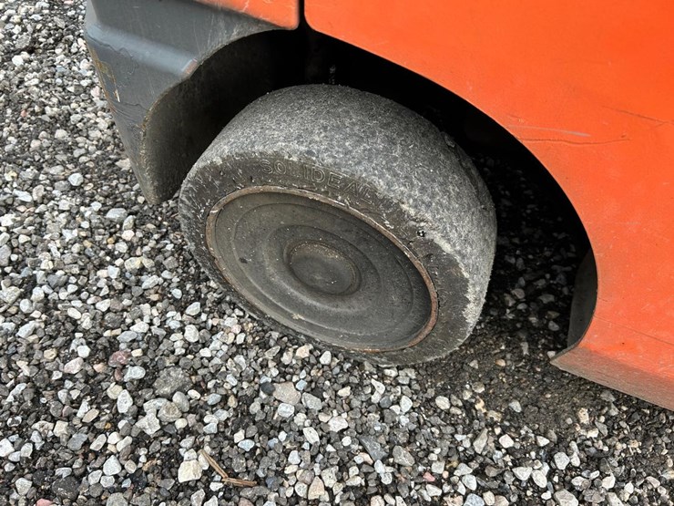 toyota-8fgcu25-image-12
