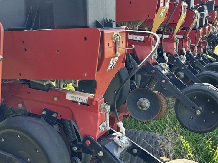 2015-case-ih-1265-image-71
