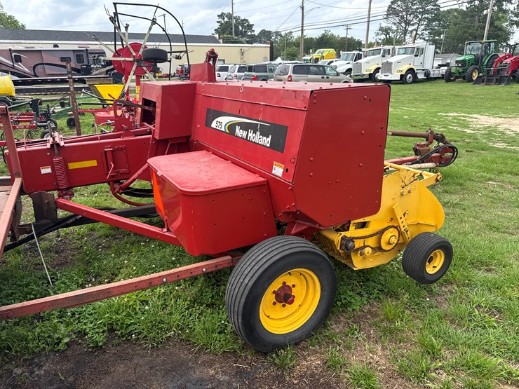 new-holland-575-image-3