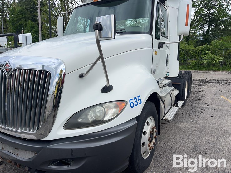 2010-international-prostar-image-14