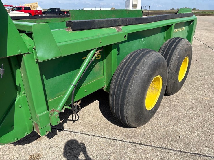 john-deere-785-image-18
