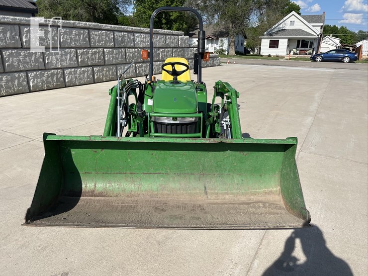 2009-john-deere-2305-image-2