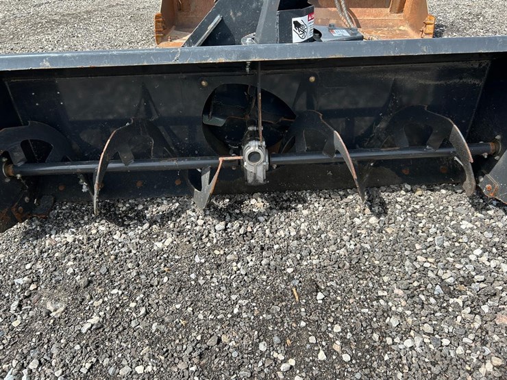 2017-bobcat-62”-fb62-utv-snowblower-image-5