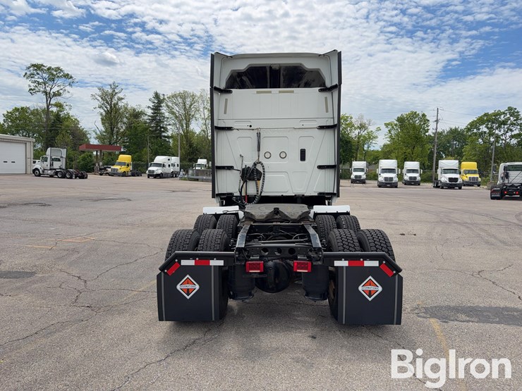 2016-international-prostar-image-6