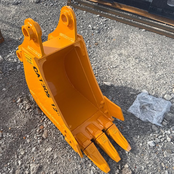 CATERPILLAR 305