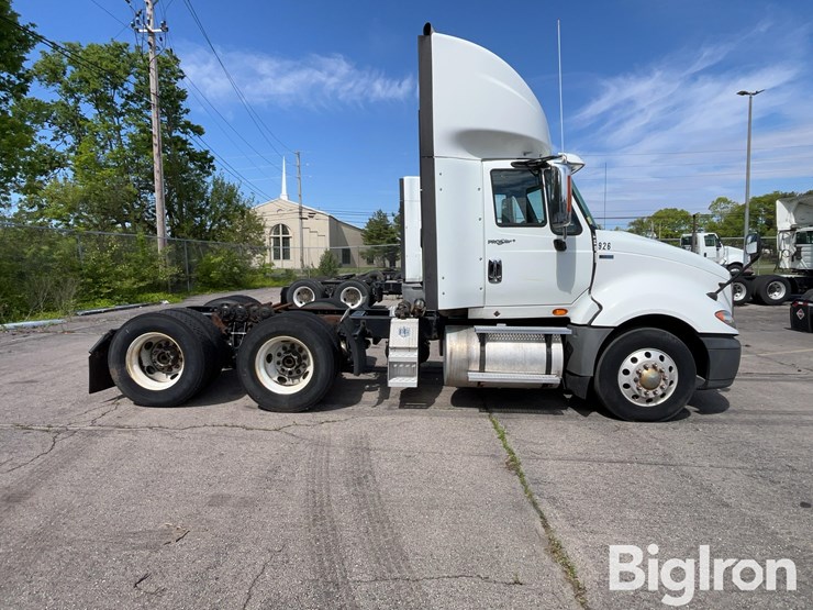 2013-international-prostar-image-4