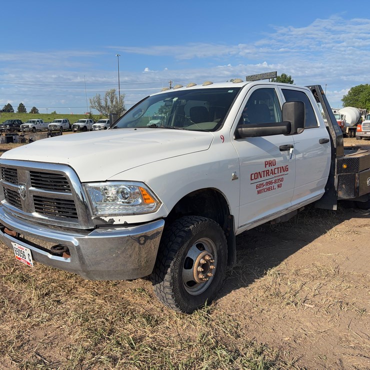 2011 DODGE 3500